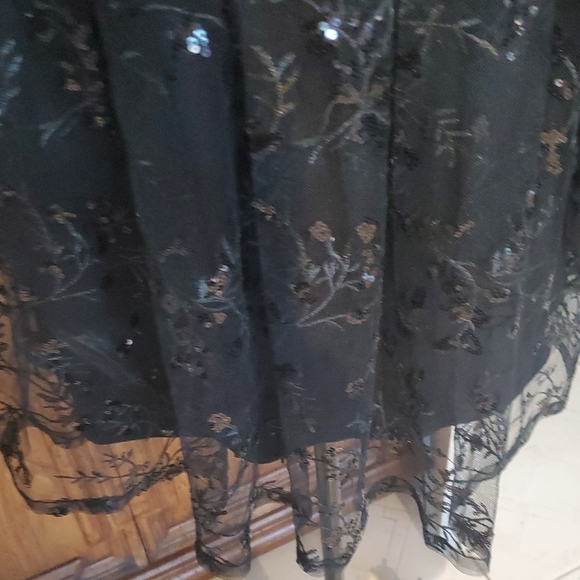 Forever 21 Black A-Line Cocktail Dress with Bishop Sleeves - Picture 5 of 10